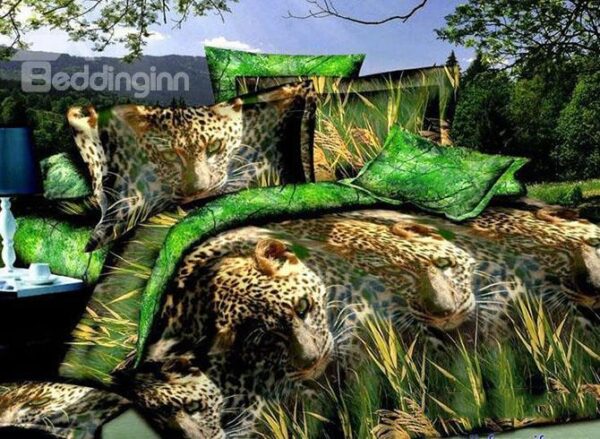 Lifelike Leopard in Grass Design 4-Piece Duvet Cover Sets