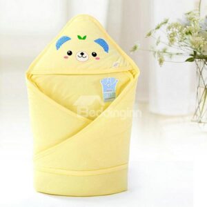 Adorable Light Yellow Bear Print Baby Blanket