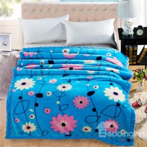 Pastoral Small Flowers Printing Blue Raschel Blanket