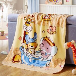 Lovely Animals Bathing Print High Quality Flannel Baby Blanket