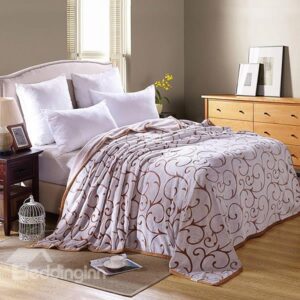 Gorgeous Exquisite Jacquard Design Blanket for All Seasons