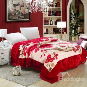 Butterflies Flying among Red Flowers Printing Raschel Blanket