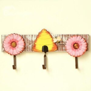 Decorative Flower Design Wooden 3-Hook Wall Hook