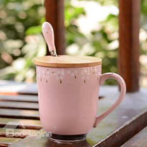 Simple Classic Ceramic Coffee Mug with Wooden Lid and Spoon