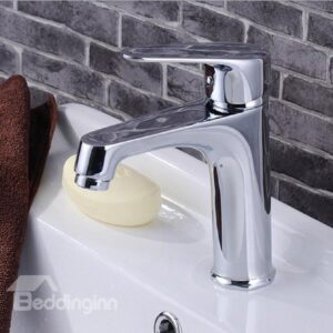 Classic Copper Single Hole Single Handle Hot-and-Cold Water Sink Faucet