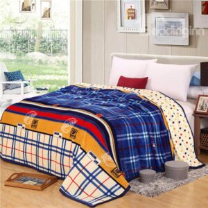 Stylish Gingham Plaid Design Blanket for All Seasons