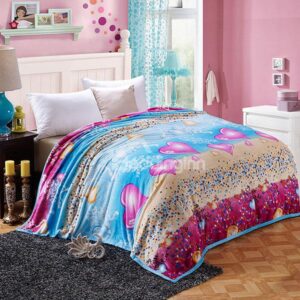 Pretty Hearts Print Flannel Blanket for All Seasons