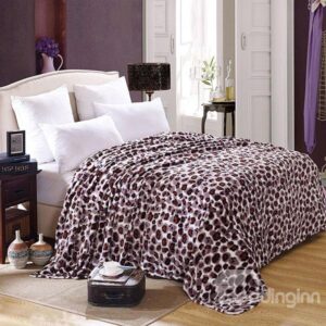 Charming Fashion Leopard Design Flannel Bed Blanket